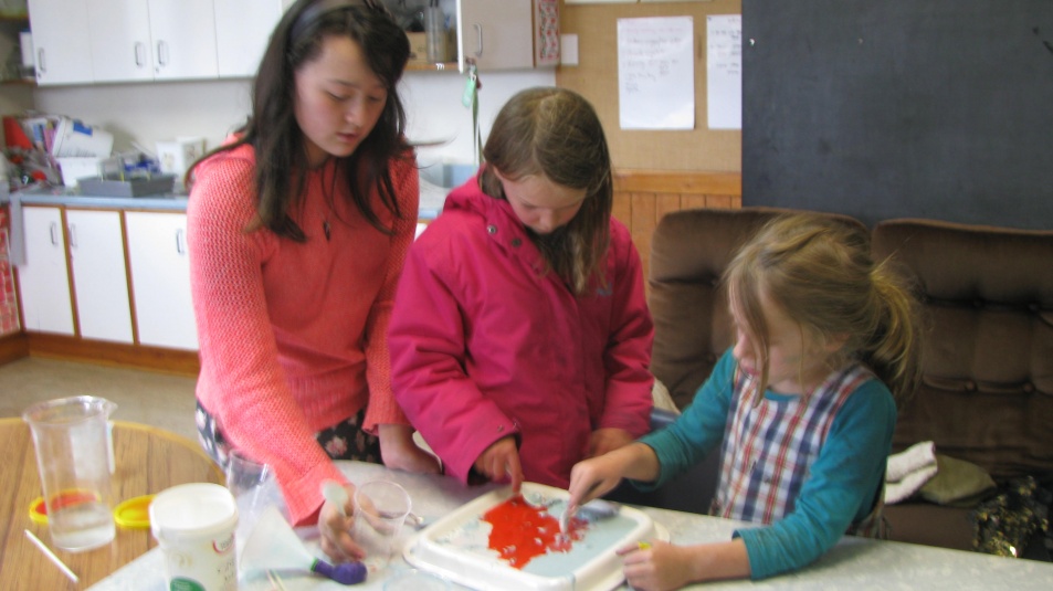 Tamariki School: Science. Children of all different ages can work together.
